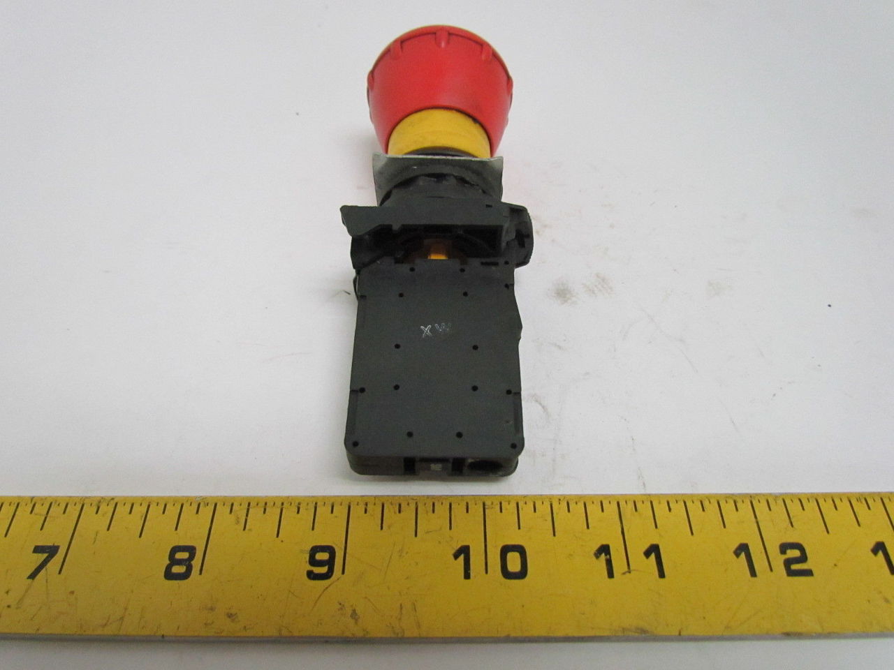 Allen Bradley AB 800FX01S PushLock Twist Stop Button Red eBay