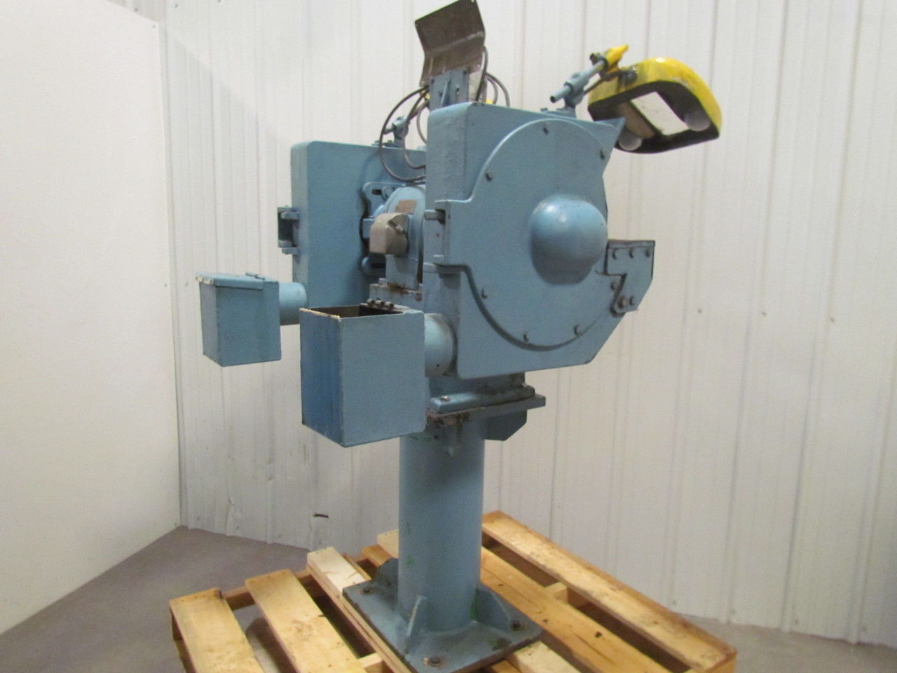 SETCO Type 152203 Pedestal Grinder 3 HP 230/460V 2"x12" Grinding Wheel