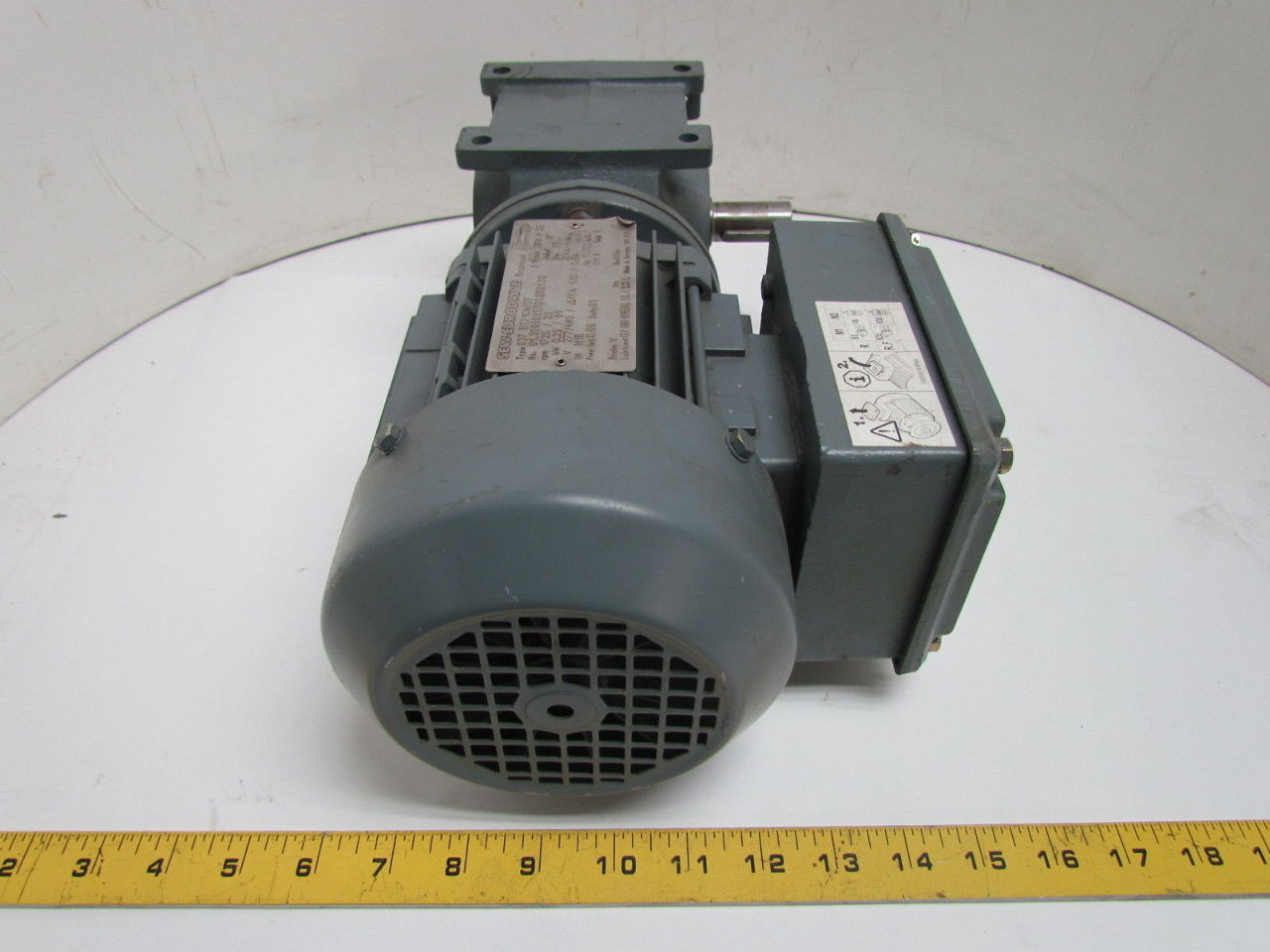 SEWEURODRIVE Right Angle Gear Motor Gear Drive 0.25 KW 1/3 HP 20rpm 86