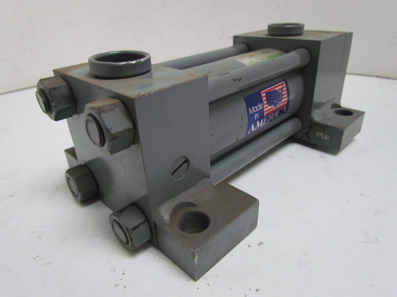 Miller HV72R2C Hydraulic Cylinder 2" Bore 3" Stroke Series HV 2500 PSI