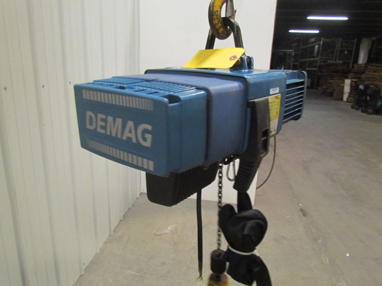 Demag DCSPro 1 125 H8 VS 250lb 1/8 Ton Electric Chain Hoist Variable
