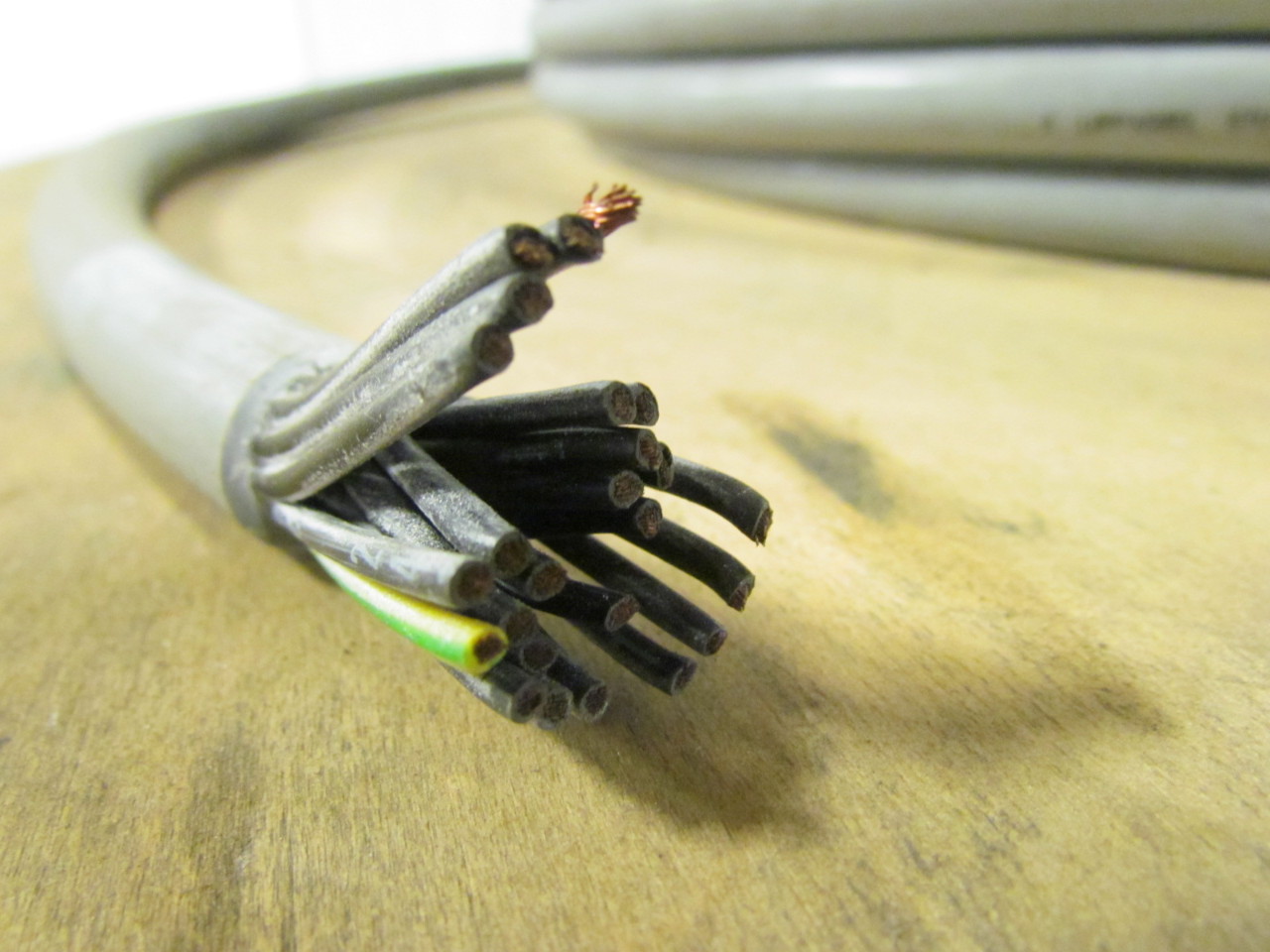 Kabel Olflex Classic 110 1119325 AWG 16/25 Conductor Unshielded Wire Cable 500Ft eBay