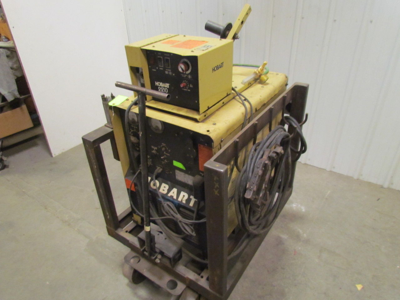 Hobart RC250 3Ph 250 Amp DC Wire Feed Welder w/Cart 230/460 Volt