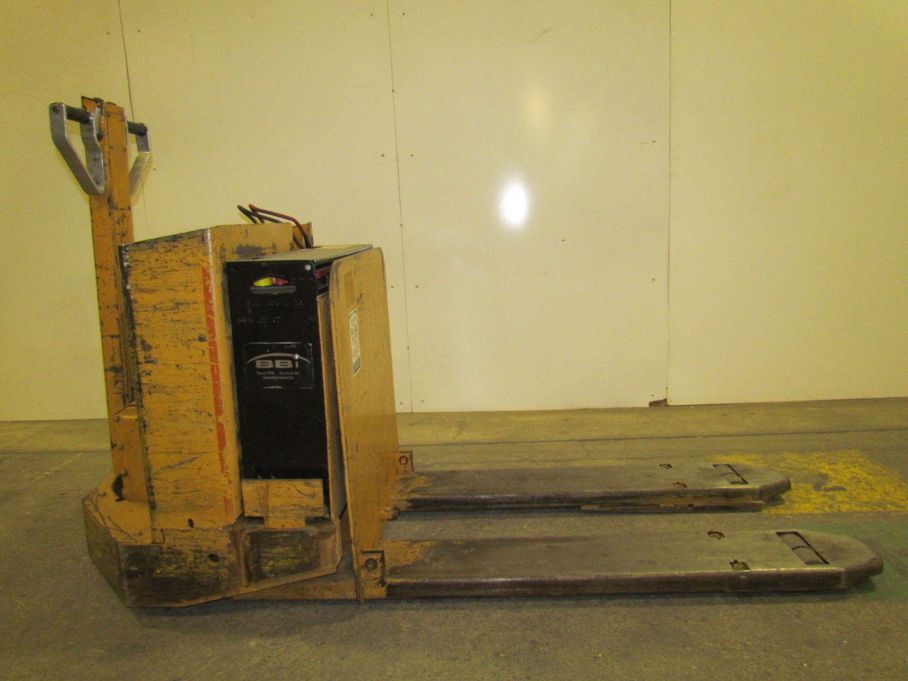 Prime Mover PE45W48RU6 Electric Pallet Jack 4500 12 V Electric Lift Truck