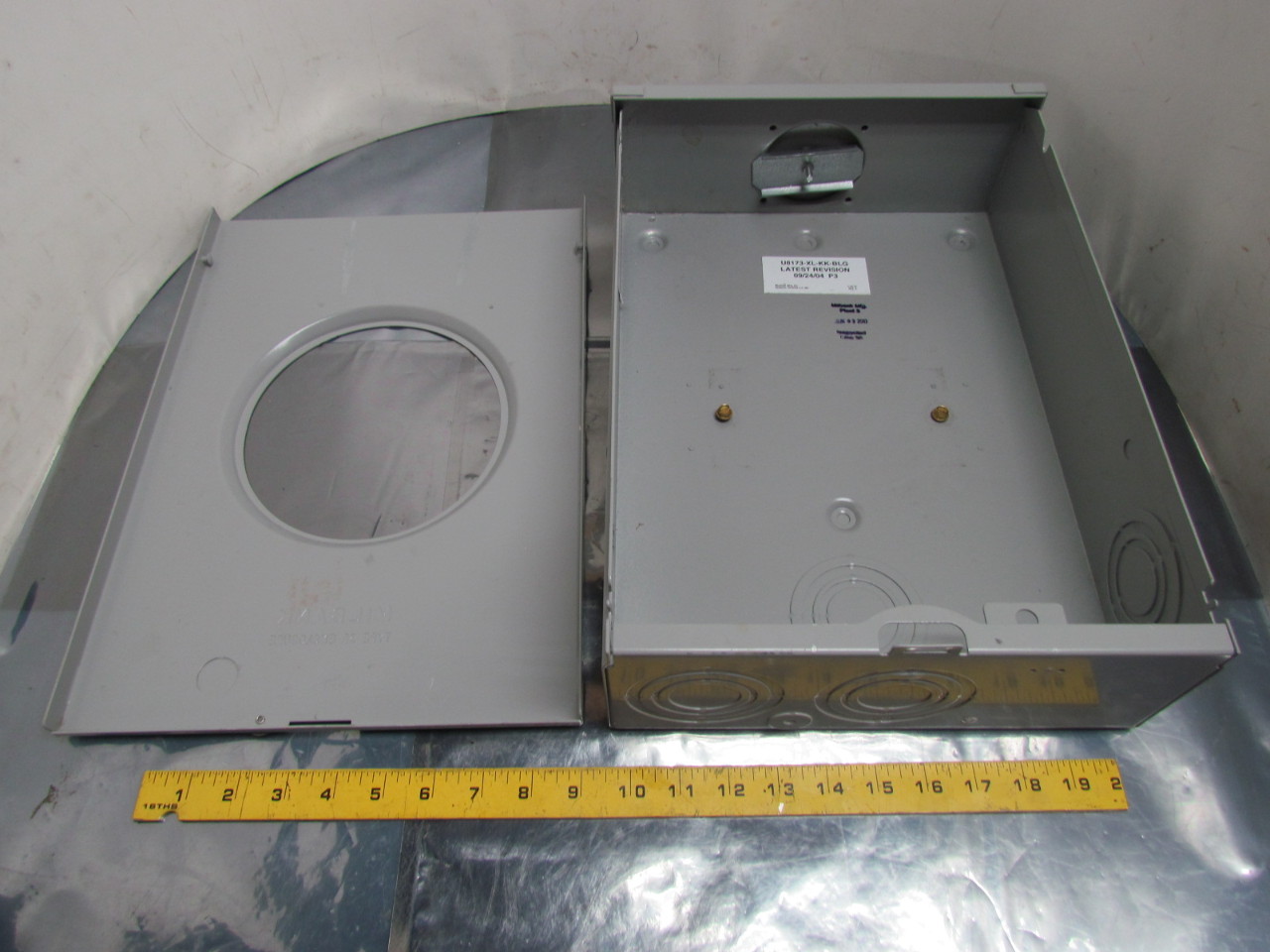 Milbank U8173XLKKBLG Meter Socket Enclosure Box Type 3R 200 Amp 1Ph