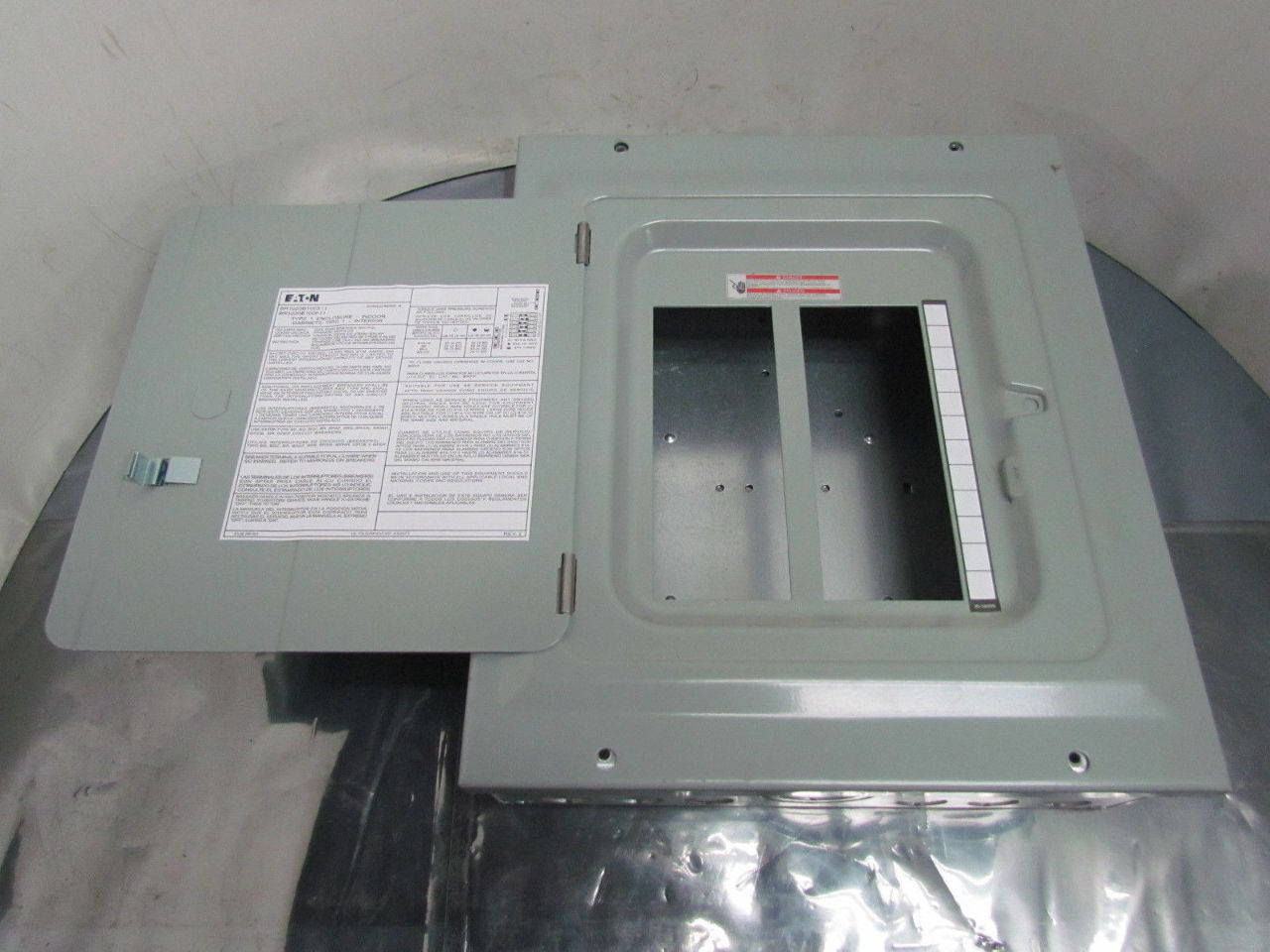 Eaton 10-Space Circuit Breaker Load Center Enclosure Box 100 Amp Indoor