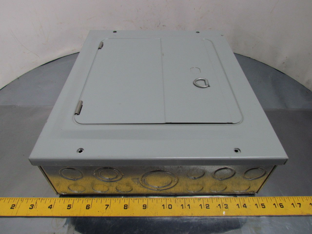 Eaton 10-Space Circuit Breaker Load Center Enclosure Box 100 Amp Indoor