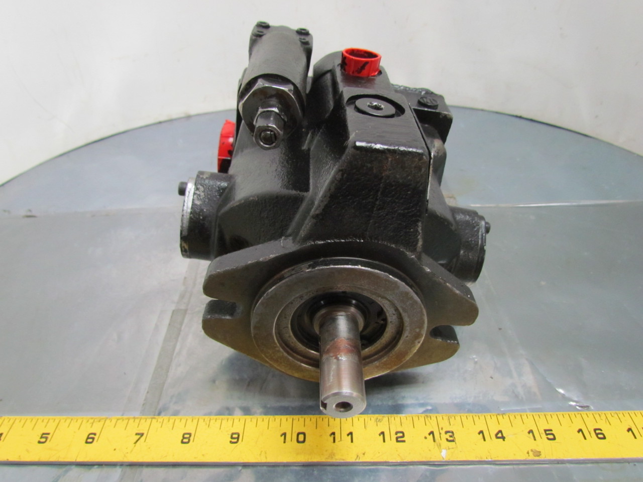 Parker Denison PVP16104R2P12X7004 Hydraulic Piston Pump 1800rpm 640psi