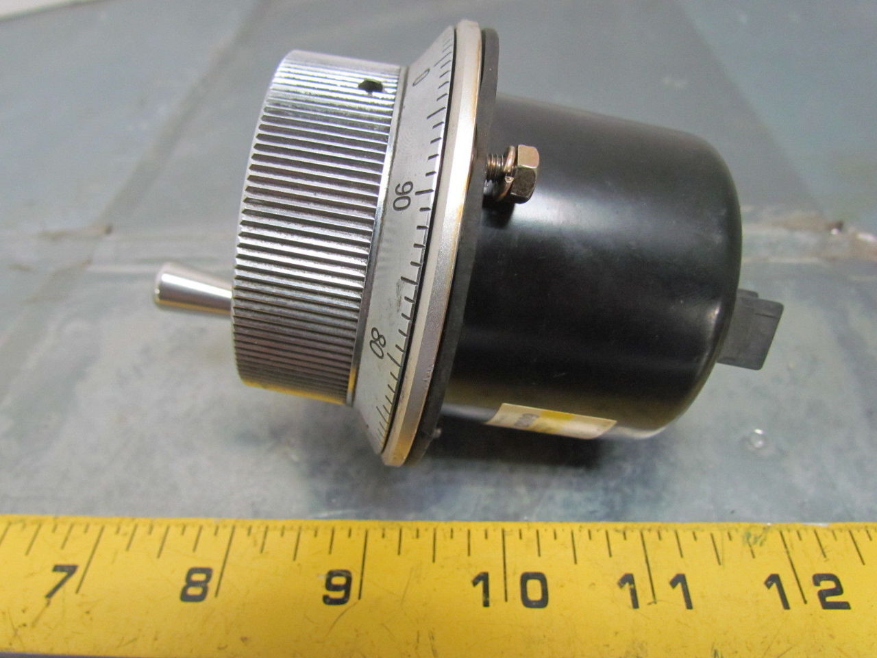 Yaskawa Yasnac PREH2C3T/100M1 Rotary Encoder 5VDC 150mA 0100 Hand Dial eBay