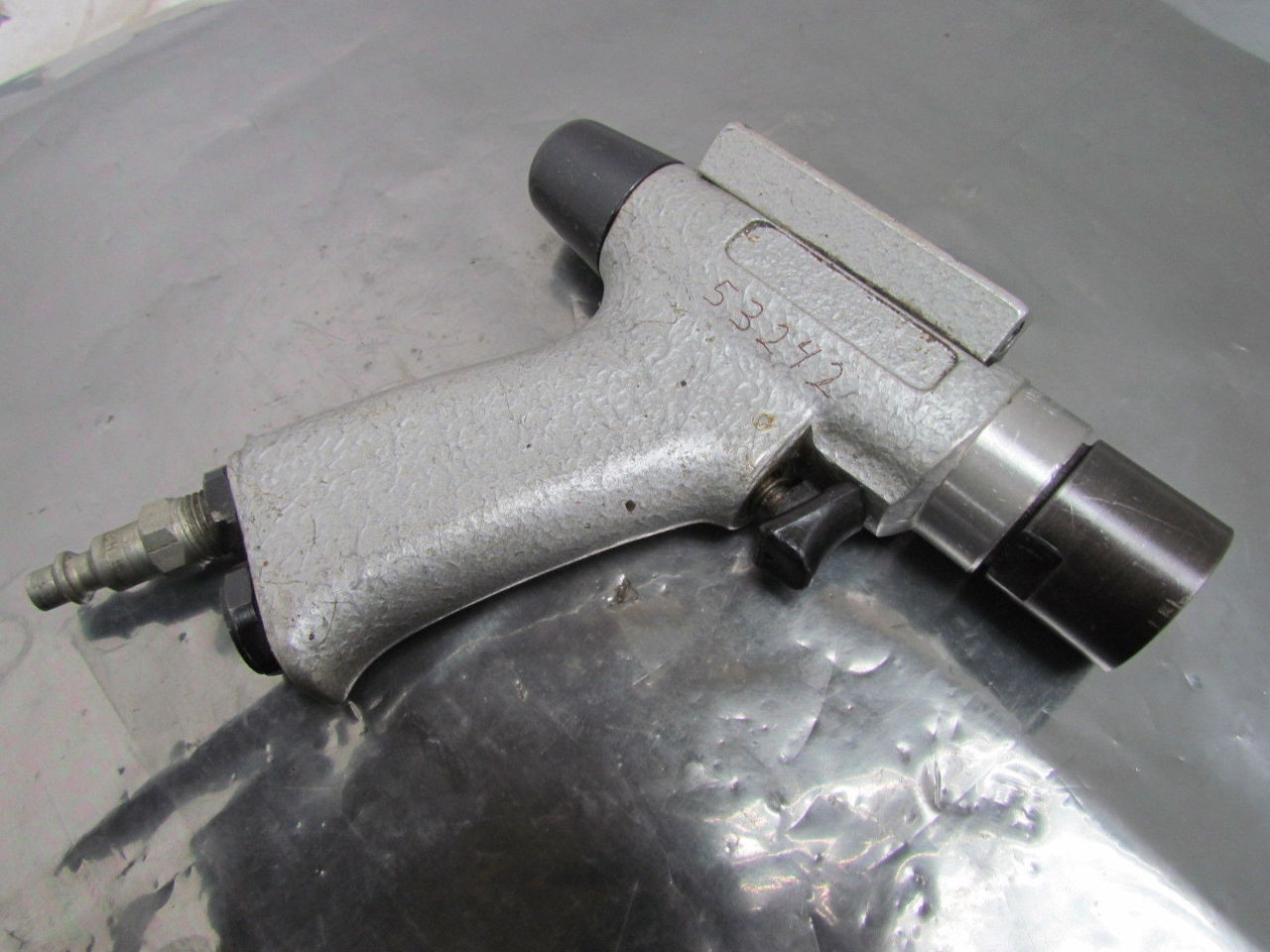 Avdel 7521 Pneumatic Rivet Gun Power Air Riveter Rivnut Tool 900 RPM