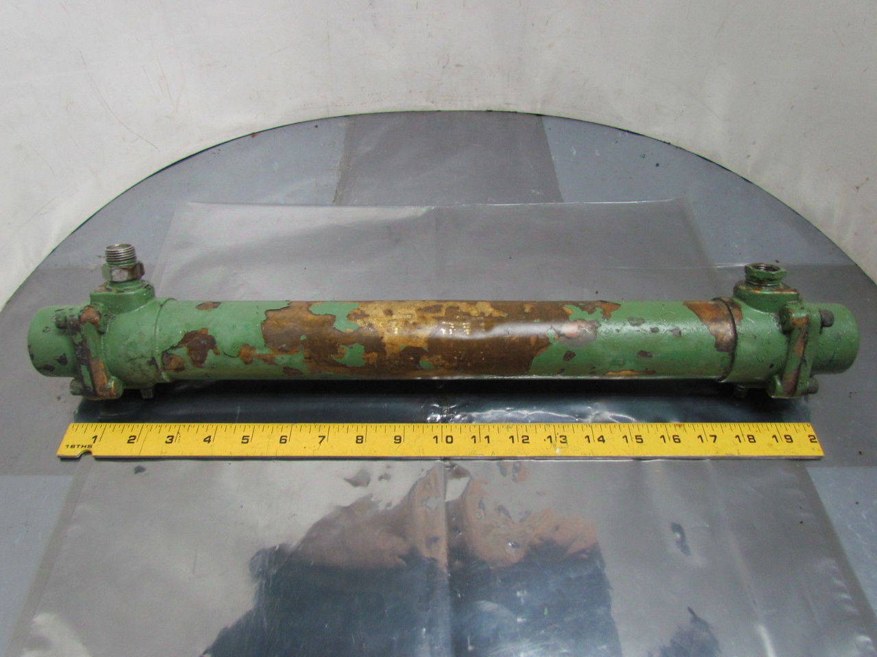 Young Radiator Heat Exchanger Fixed 18" Tube Bundle Shell 250 PSI Tubes