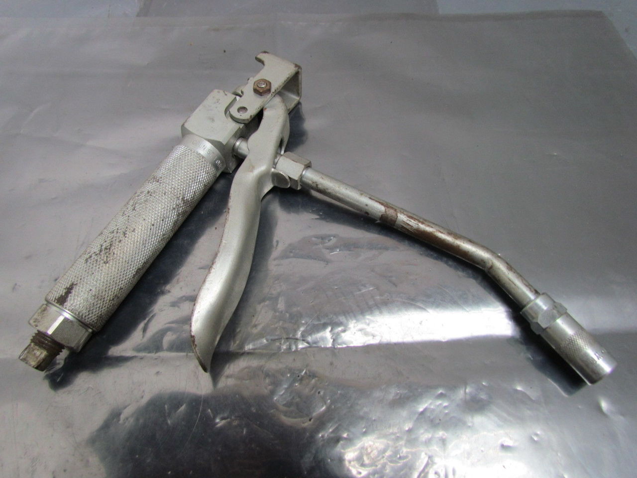 Lincoln Electric High Pressure Grease Control Valve Gun 1/4" NPT 6