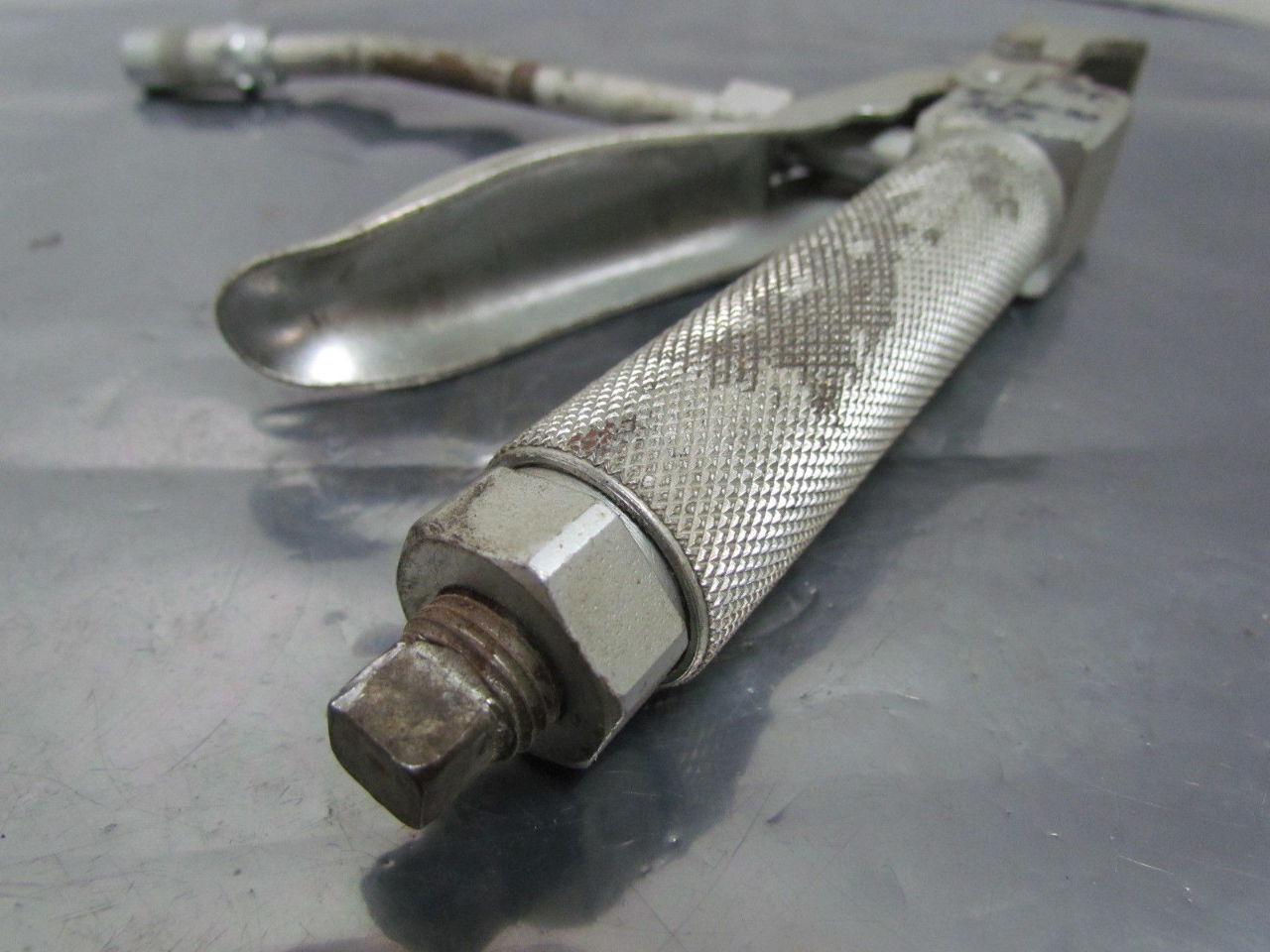 Lincoln Electric High Pressure Grease Control Valve Gun 1/4" NPT 6