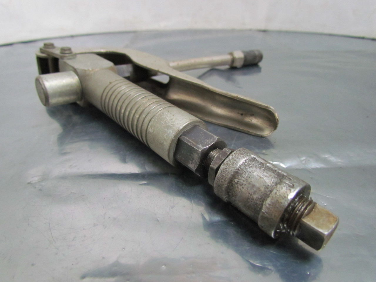 High Pressure Grease Gun Control Valve 1/4" NPT Inlet 5" Extension