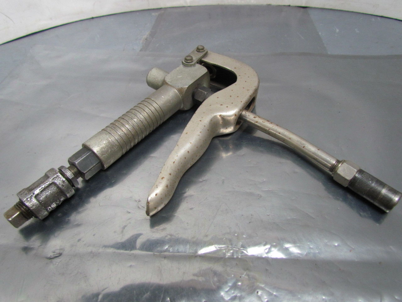 High Pressure Grease Gun Control Valve 1/4" NPT Inlet 5" Extension