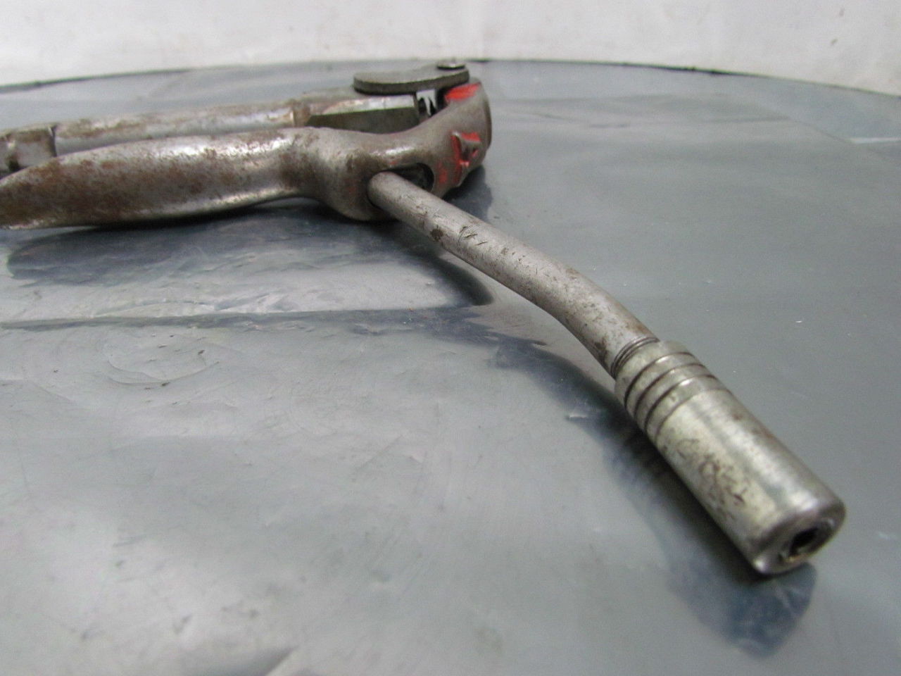 Alemite 63201 High Pressure Grease Gun Control Valve ZSwivel 5