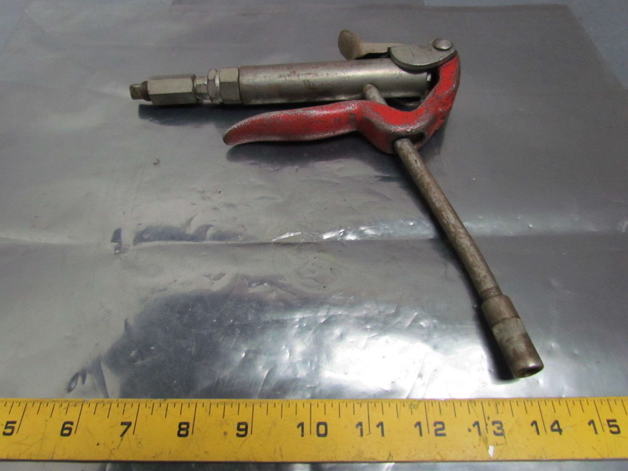 Alemite 63203 High Pressure Grease Gun Valve 1/4" Inlet 51/2" Ext