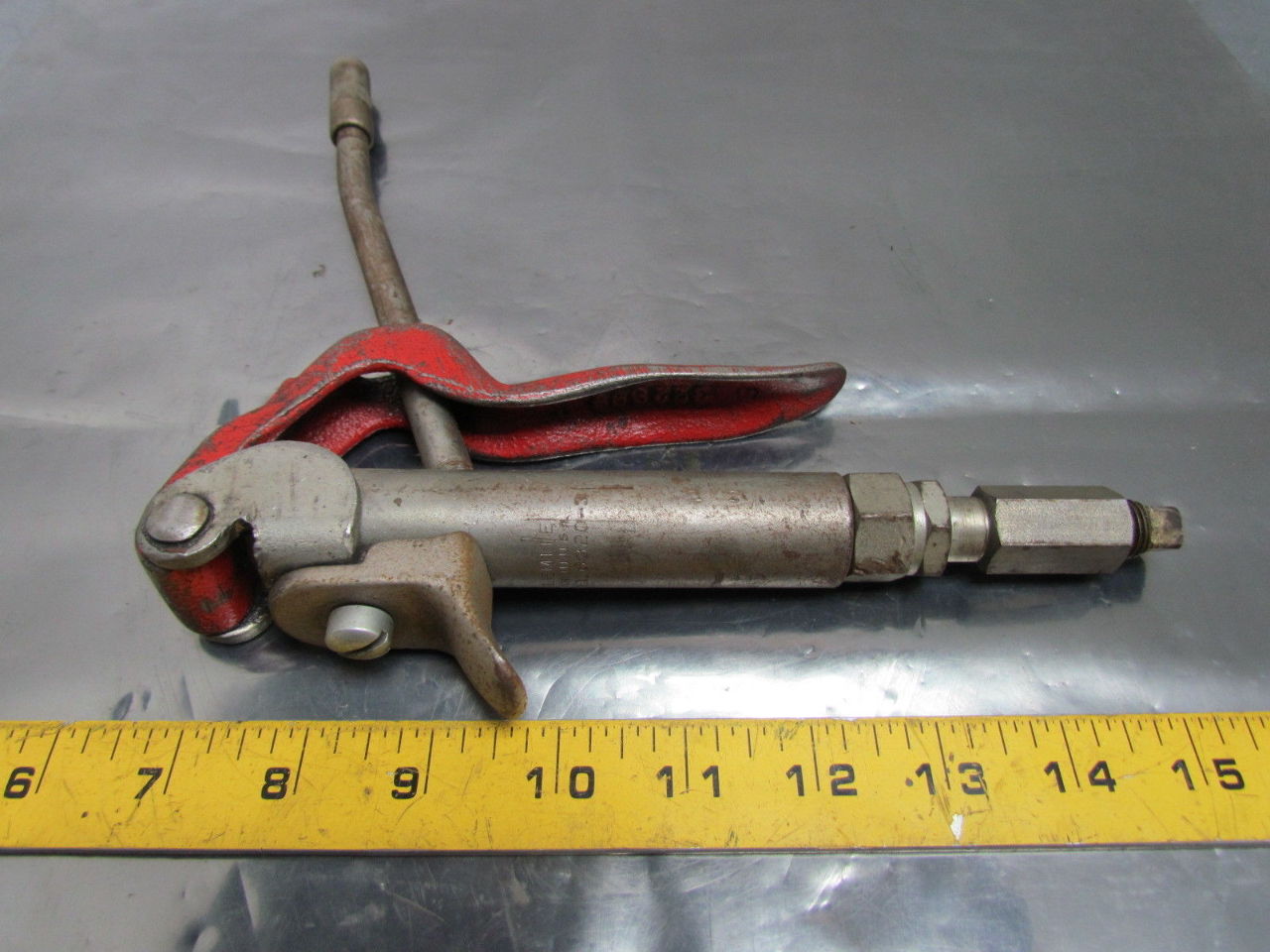 Alemite 63203 High Pressure Grease Gun Valve 1/4" Inlet 51/2" Ext 7500PSI eBay