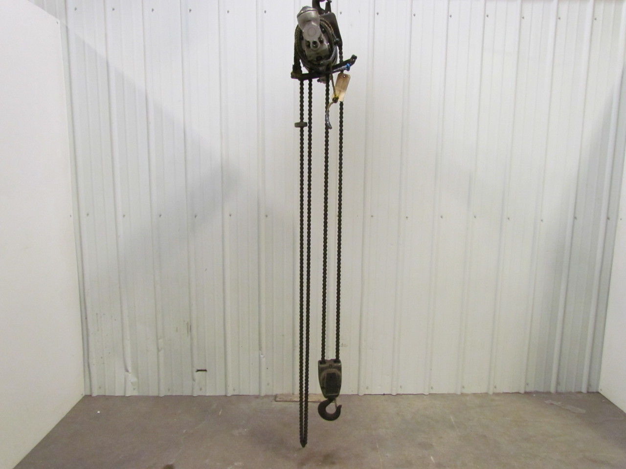 Gardner Denver 2 Ton Air Pneumatic Roller Chain Hoist 10'Lift Axial Piston Motor eBay