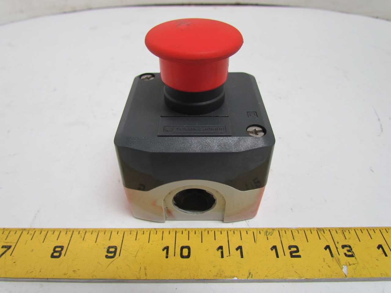 Telemecanique CM 12 PG 13.5 Emergency Stop Push Button Safety Switch