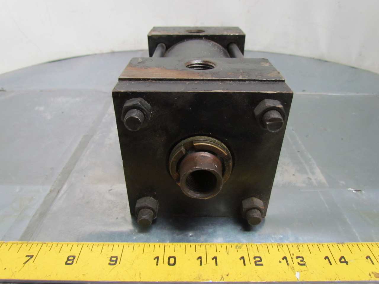 Parker BC2A142 Pneumatic Air cylinder 31/4" Bore 2" Stroke Clevis