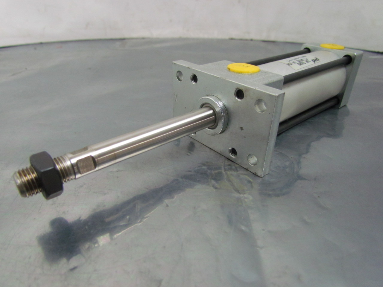 PHD Tom Thumb HVRF11/8X21/4E Hydraulic Cylinder 11/8" Bore 21/4" Stroke