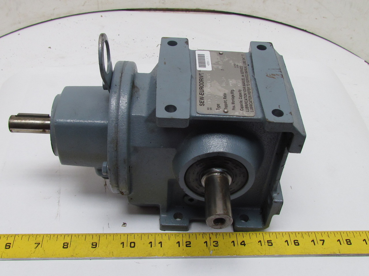 SEWEURODRIVE S37 Right Angle HelicalWorm Gear Reducer Gearbox 86.361 Ratio eBay