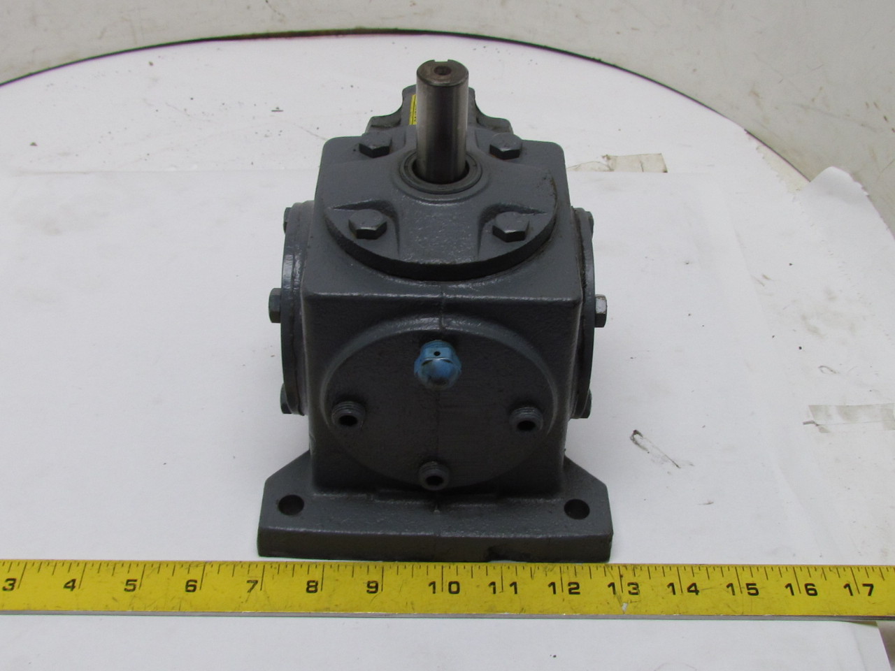 Boston Right Angle Spiral Bevel Gear Drive Gearbox 11 Ratio 9.262Hp M5