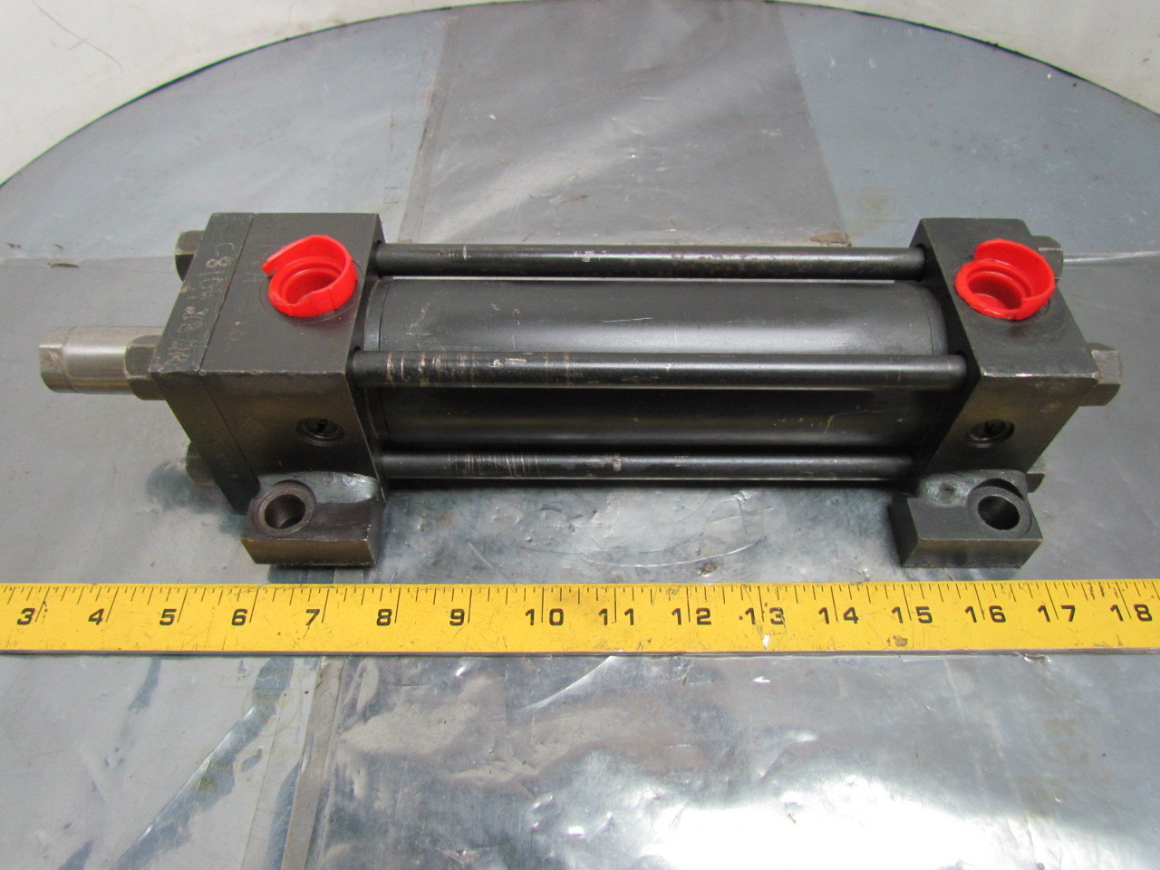 HydroLine Hydraulic Cylinder 2" Bore 53/8" Stroke Side Lugs Extended Rod