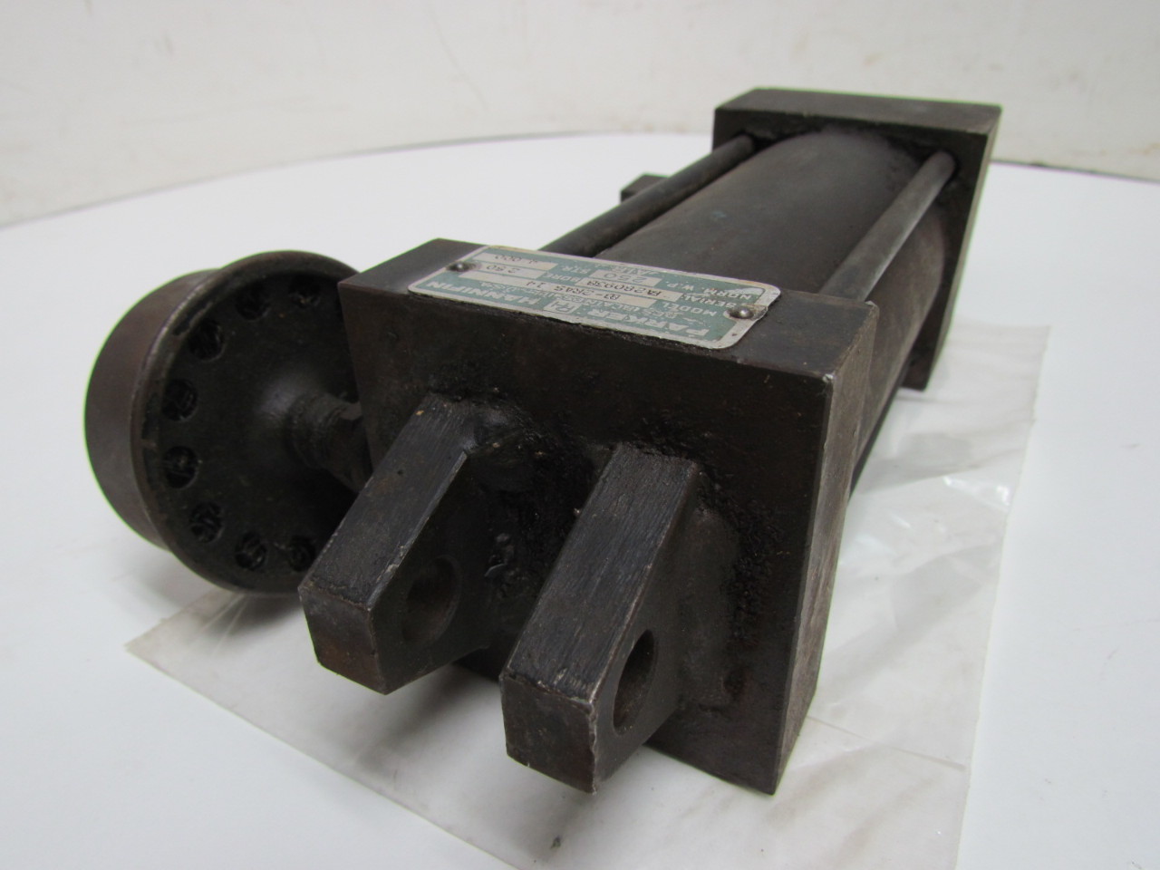 Parker BB2RAS14 Pneumatic Air Cylinder 21/2" Bore 4" Stroke Clevis