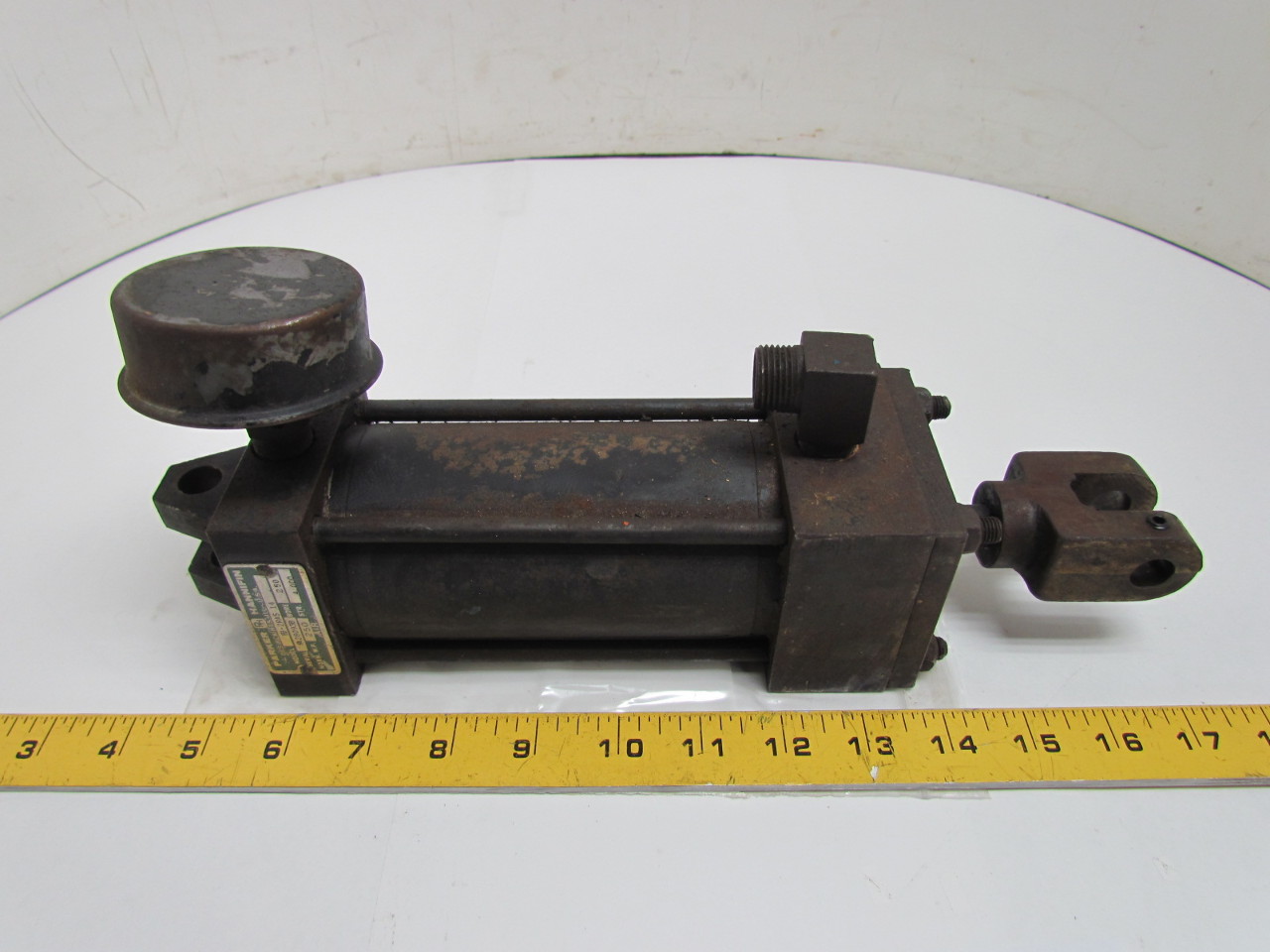 Parker BB2RAS14 Pneumatic Air Cylinder 21/2" Bore 4" Stroke Clevis