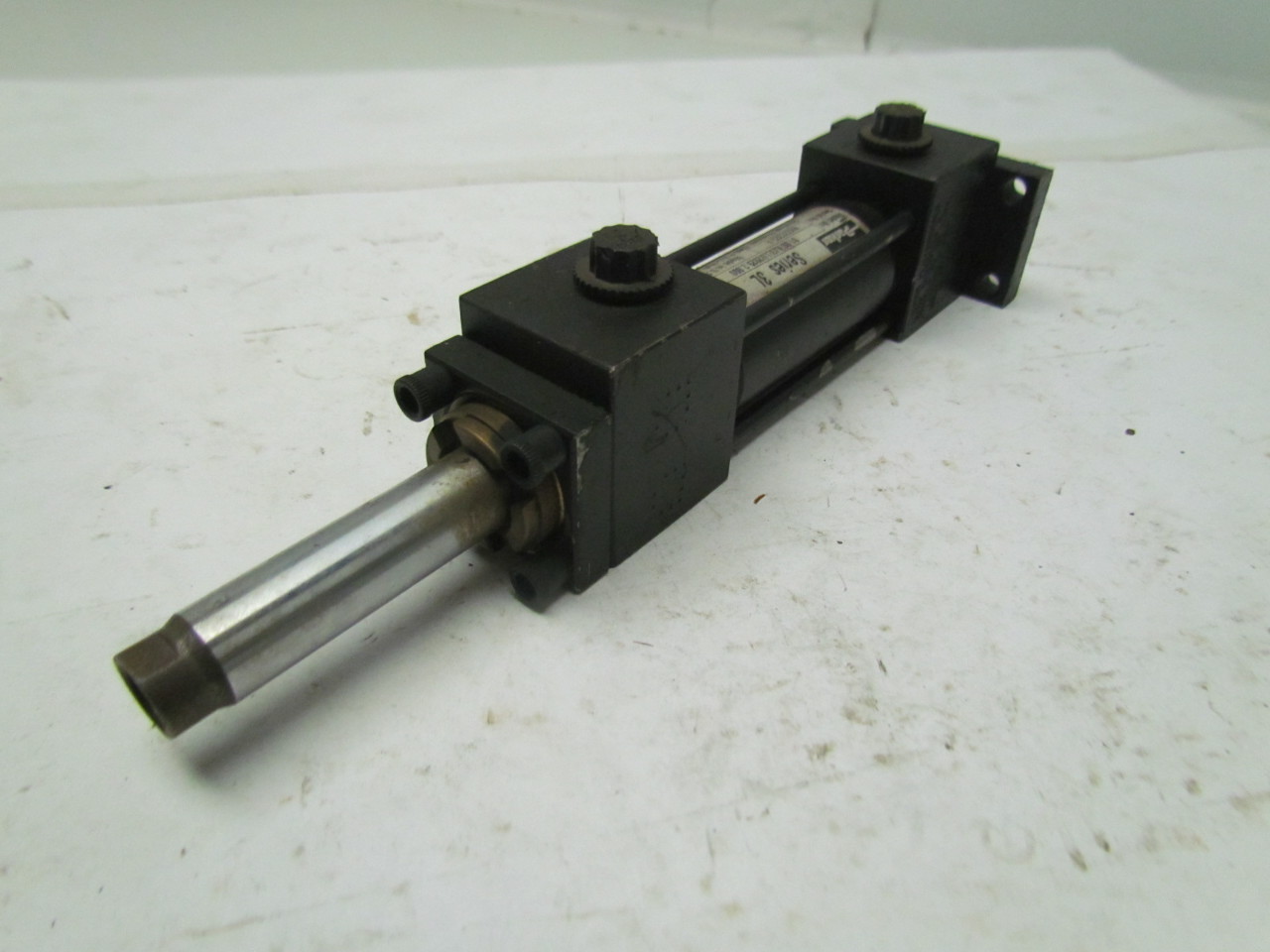 Parker 01.00KJ3LLU29292.000 Hydraulic Cylinder 1" Bore 2" Stroke Double