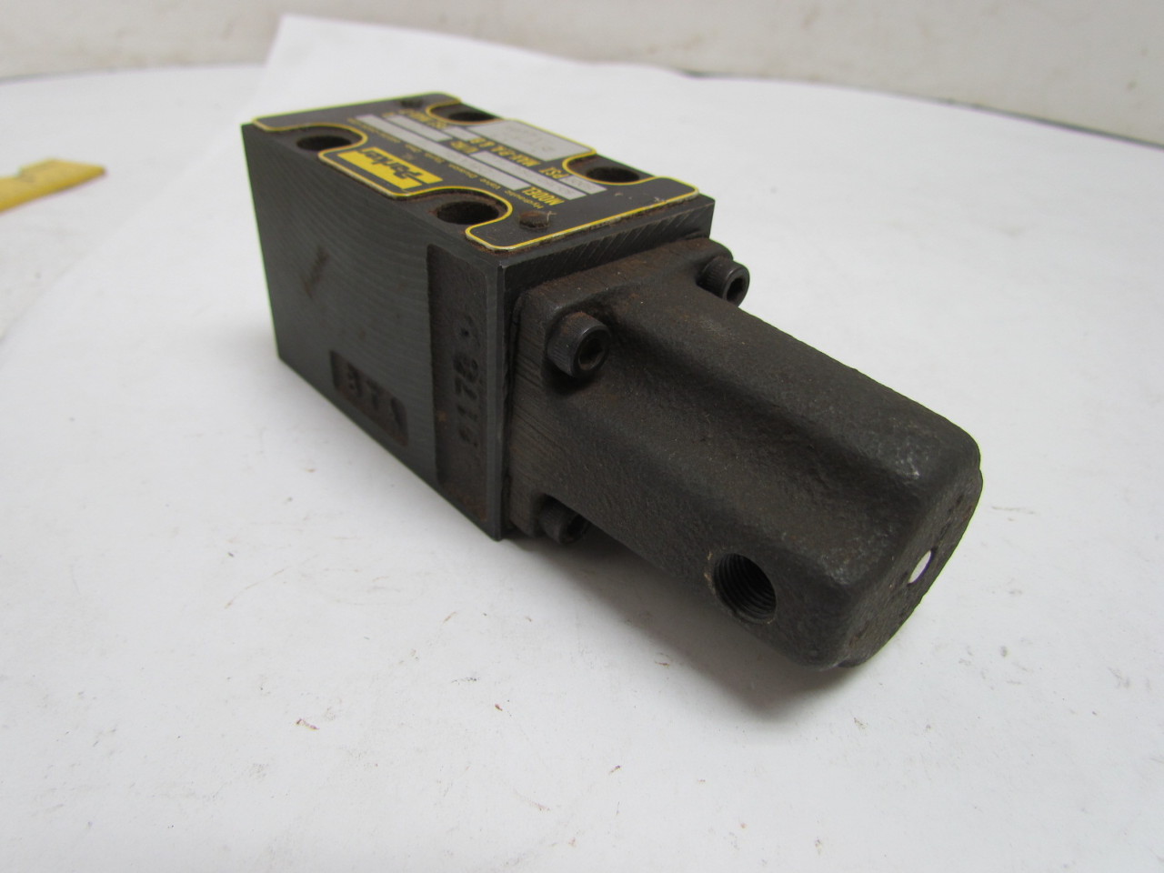 Parker D1VA1BV 72 Pneumatic Directional Control Valve 50150 PSI Pilot