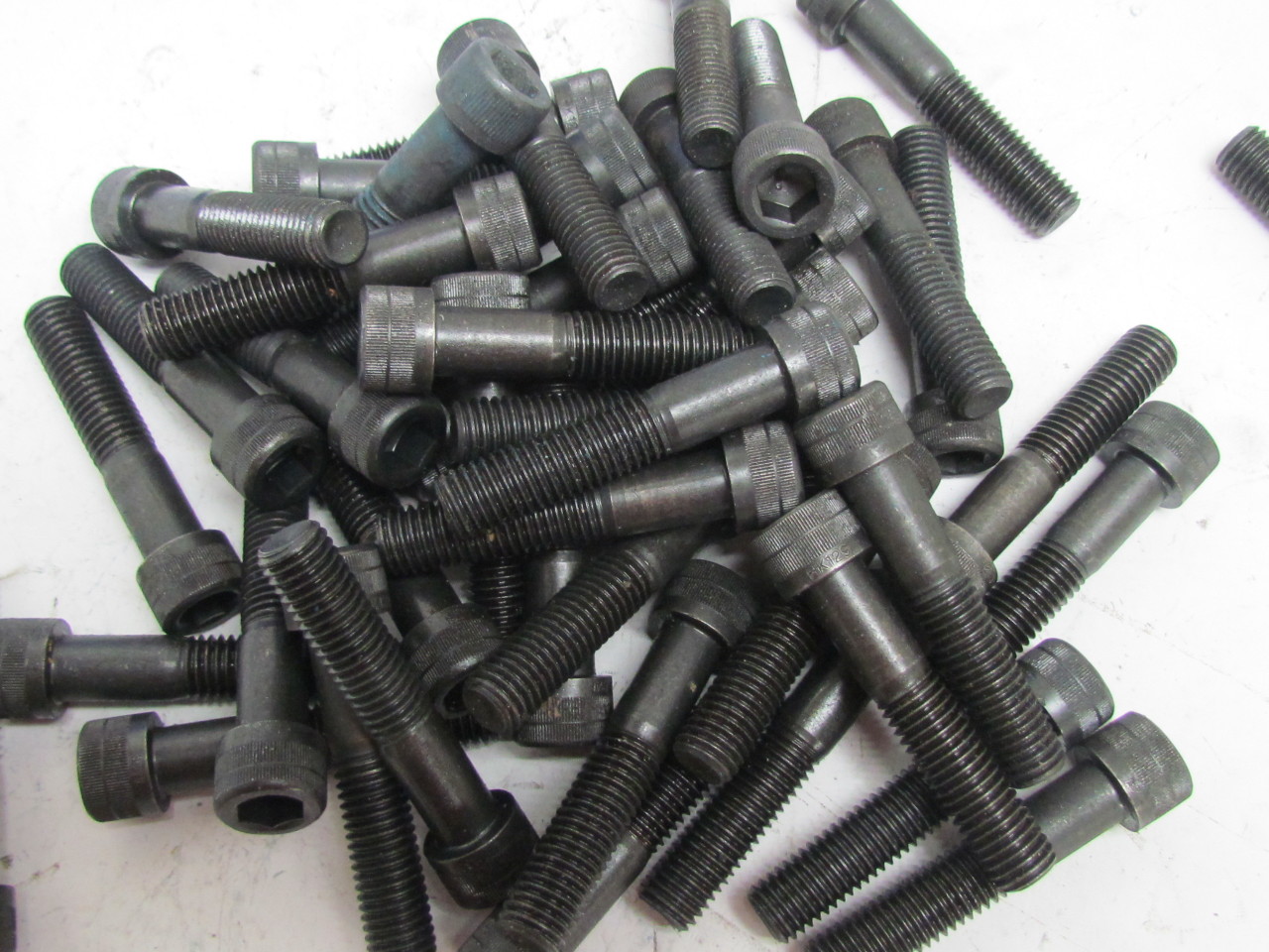 HoloKrome M12X1.75X60 MM Metric Socket Head Cap Screw Bolt Class 12.9