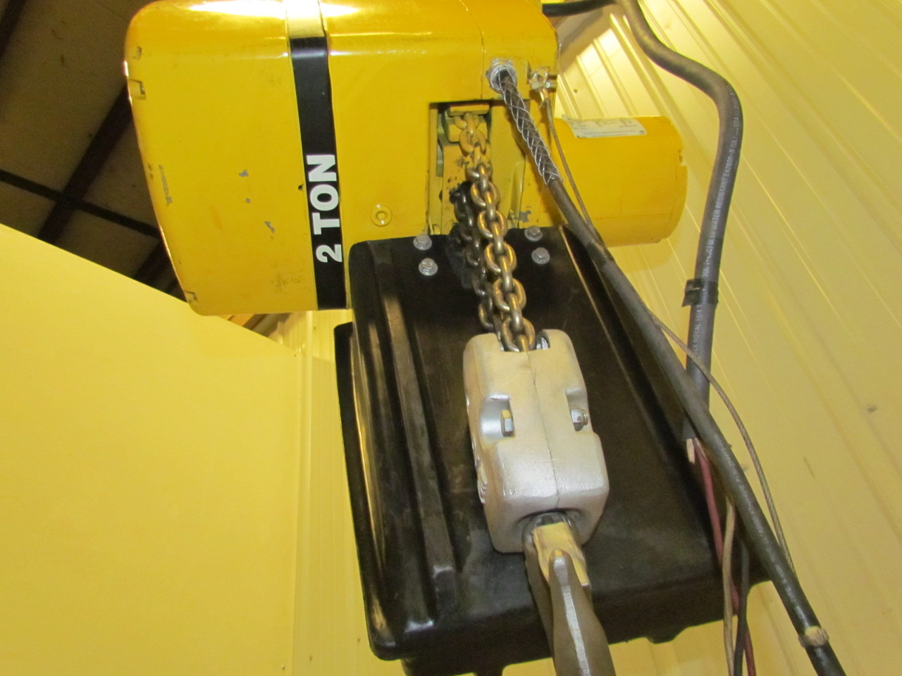 Yale KEL222NH71/2S2 2 Ton Electric Chain Hoist 230/460V 22'Lift 15