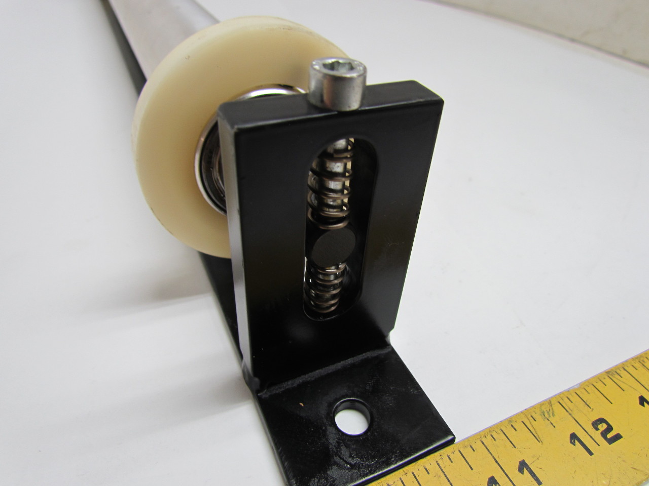 Aluminum Ball Bearing Conveyor Roller Spring Loaded Bracket 11/2"x183