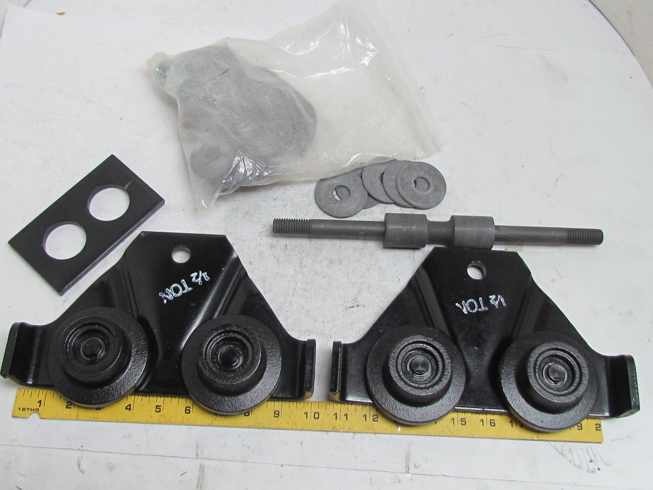 Dayton 3TP83A 1/2 Ton Ball Bearing Hoist Trolley 25/88" Beam 36"Min