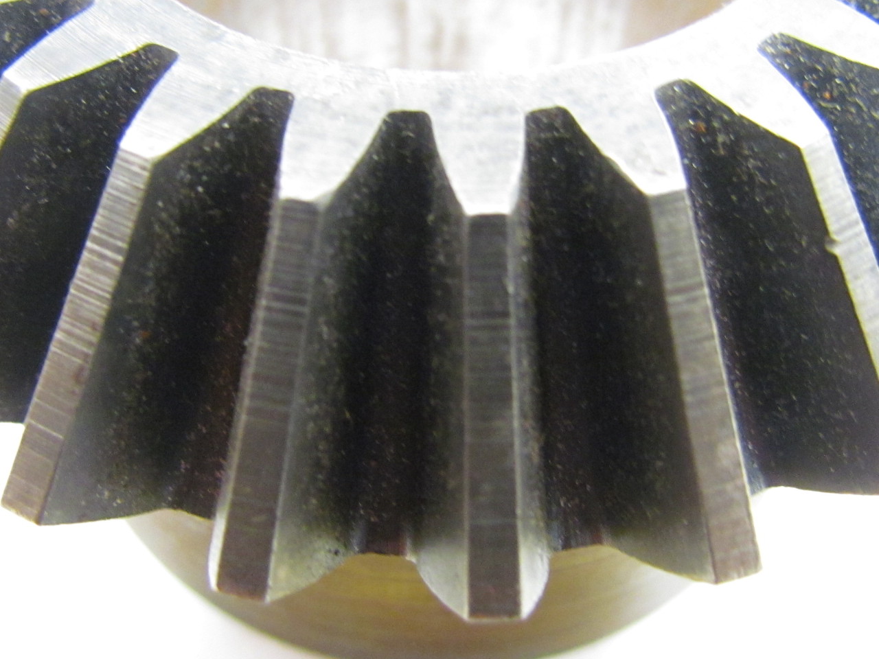 11/4 Miter Gear 8 Pitch 24Teeth 11/2"Bore 3" Pitch Dia 20 Deg