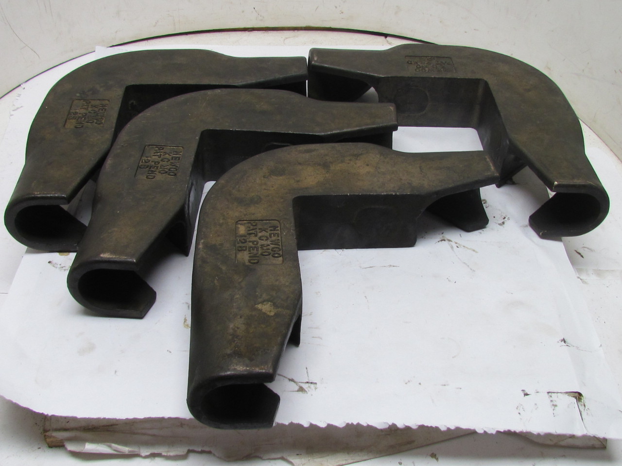 Newco 12B 13/8"&11/2"Wire Rope Sling Bottom Saddle & Corner Protector