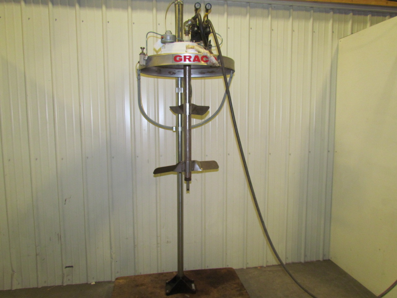 Graco BackGeared Air Pneumatic Siphon Agitator 233501 308 Triton SS