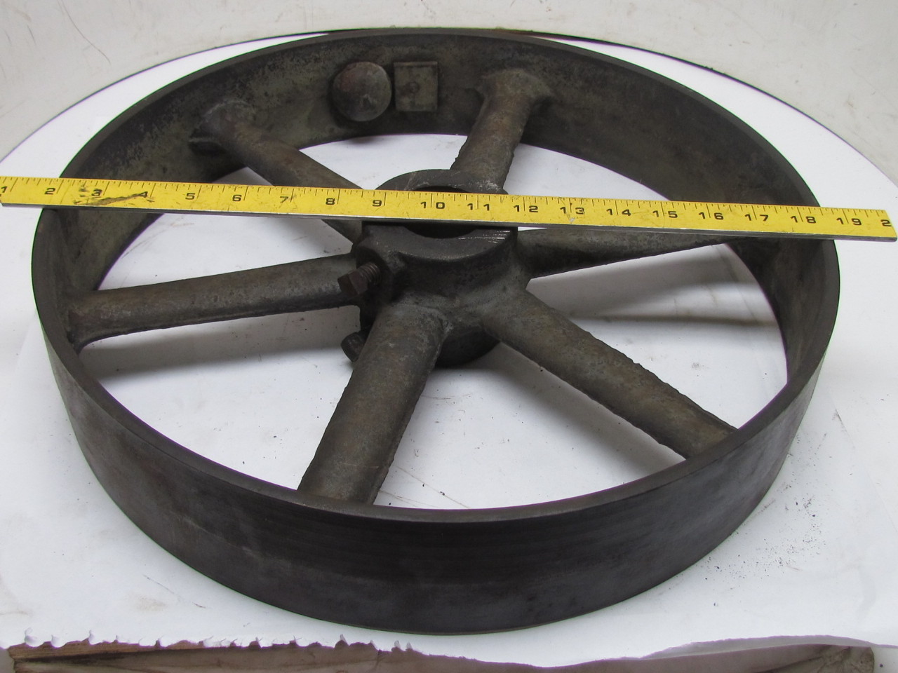 Vintage Industrial Steampunk Cast Iron Spoked Flywheel Pulley 17"dia
