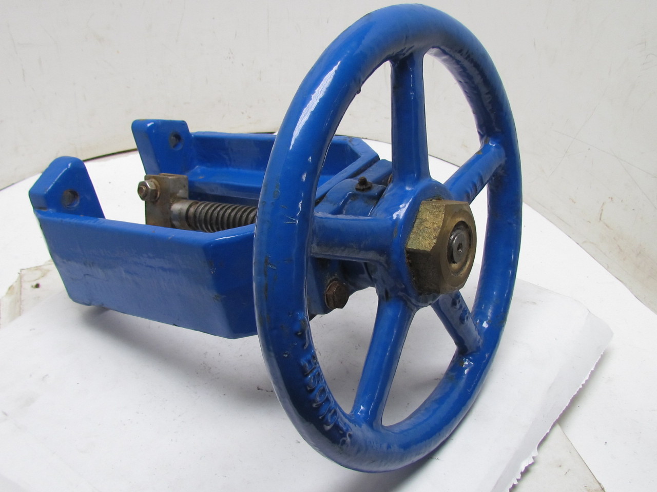 Inline Valve Co Handwheel & Screw Assembly From 6"Knife Gate Valve 5