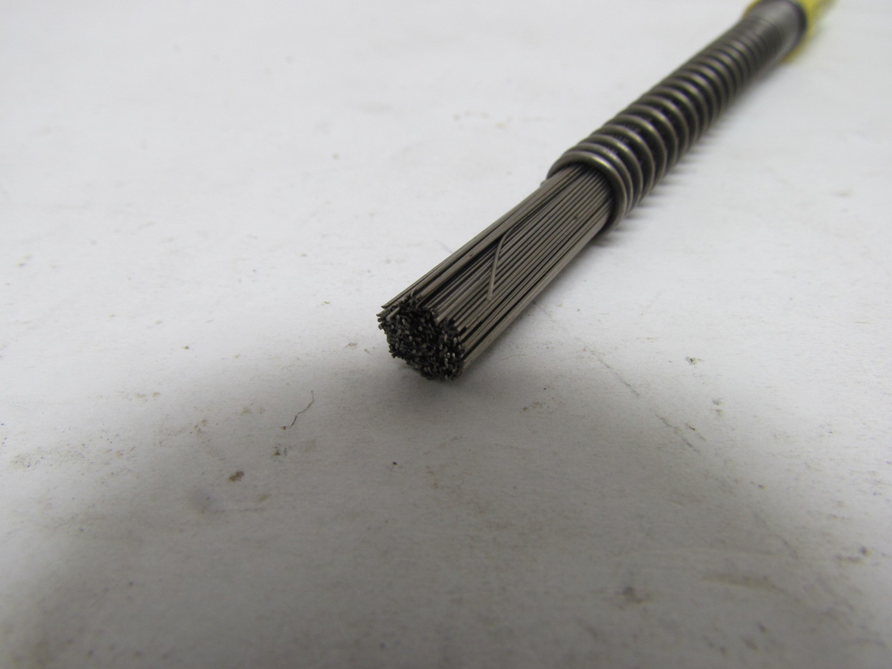 3/8" Coil End Spring Brush 1/4" Stem 63/8" OAL 0.014" Wire