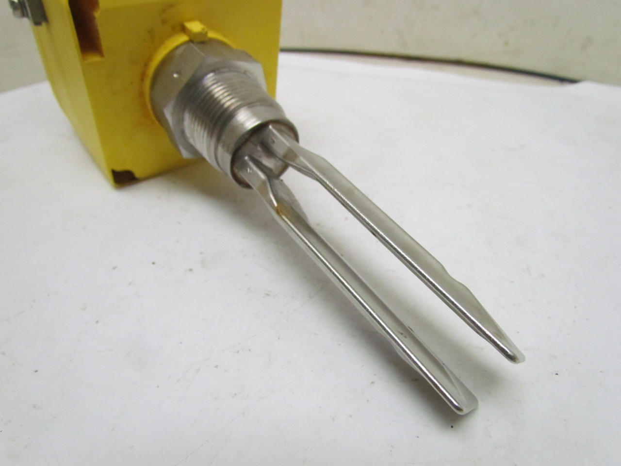 Vega VegaSwing81A Vibrating Level Switch eBay