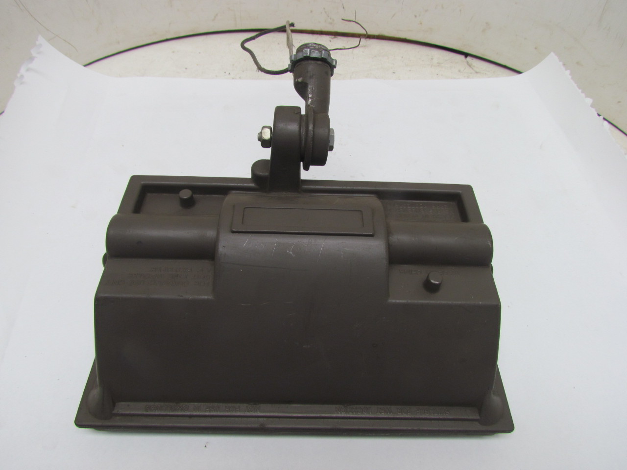 Incandescent Outdoor Wet Location Light Fixture 500 Watt T 3 Lamp Flood