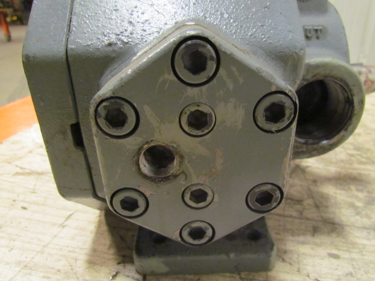 Racine PVF PNTO 12Er 01 Hydraulic Variable Volume Vane Pump 12 GPM 1000PSI