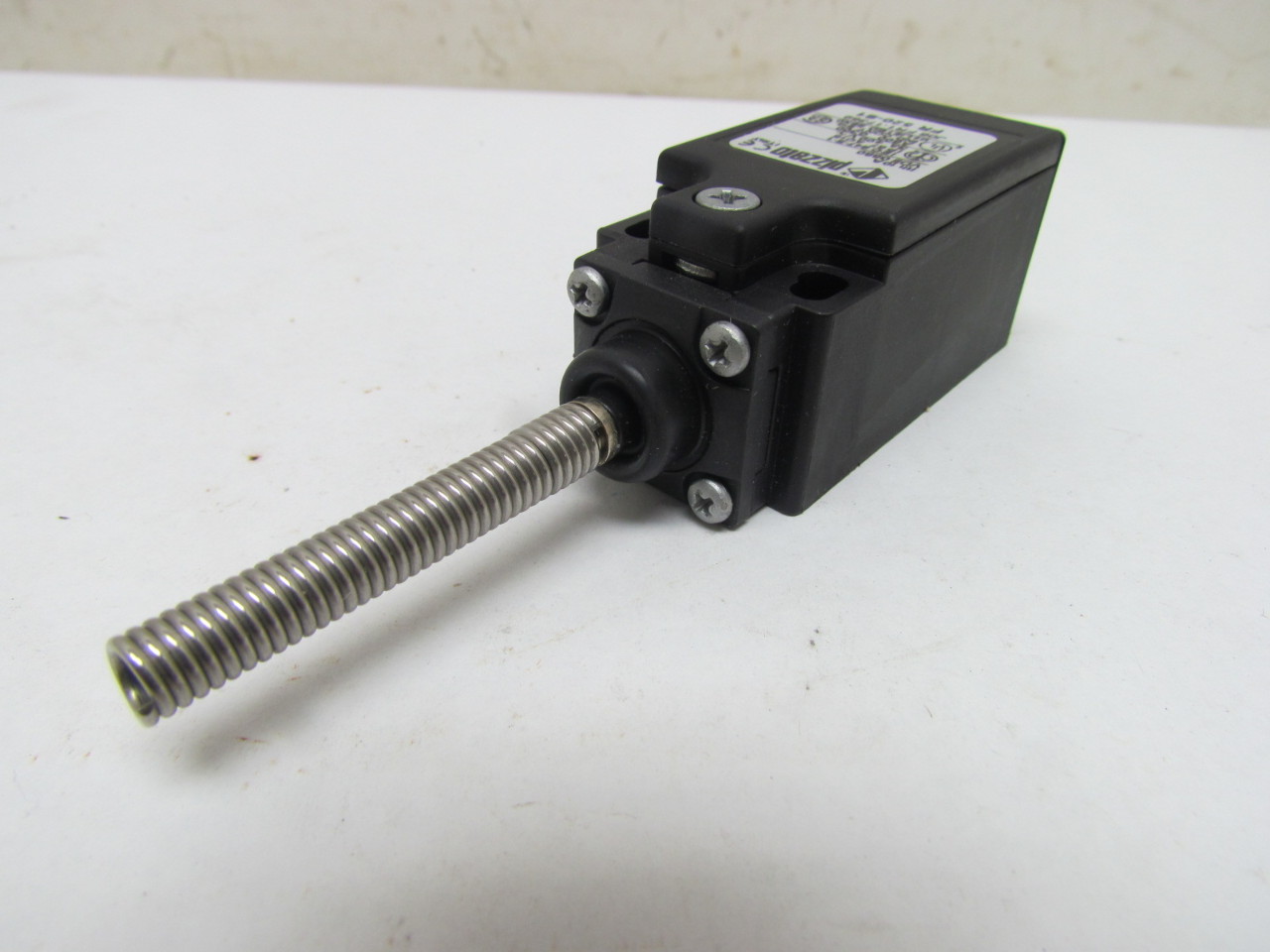 Pizzato FR 520S1 Any position Limit switch eBay