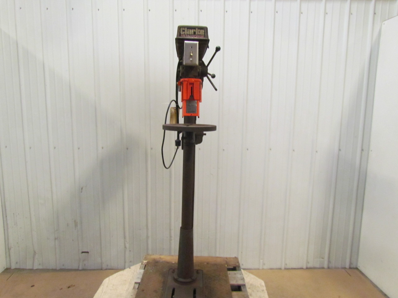 CLARKE Metal Worker BT1002 Drill Press 1HP 16 Speed MT2 Taper 120V eBay