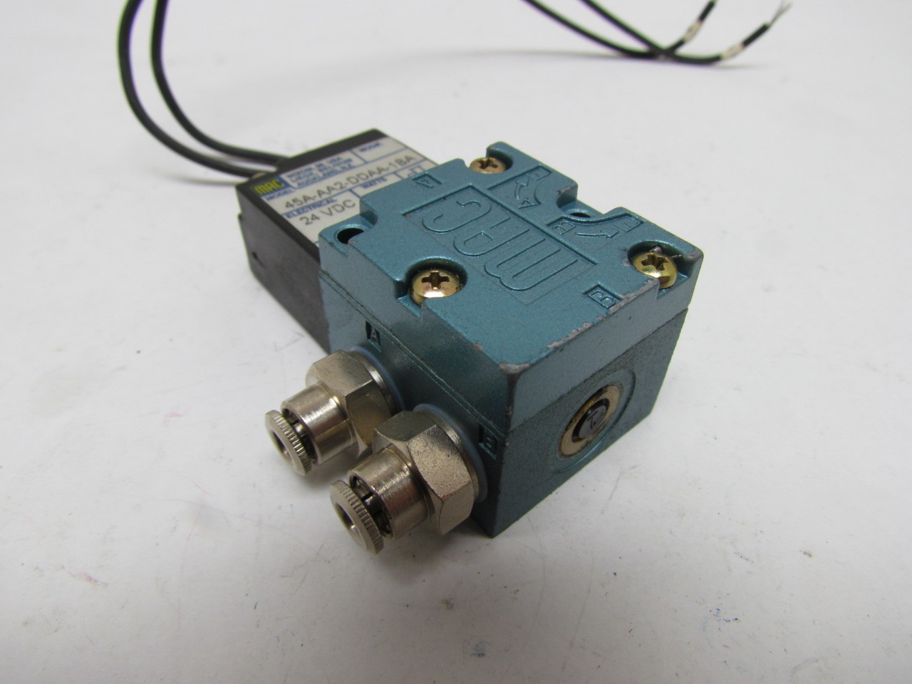 MAC 45AAA2DDAA1BA Solenoid Valve 24VDC 5.4 Watts 1/8" NPT 120 PSI