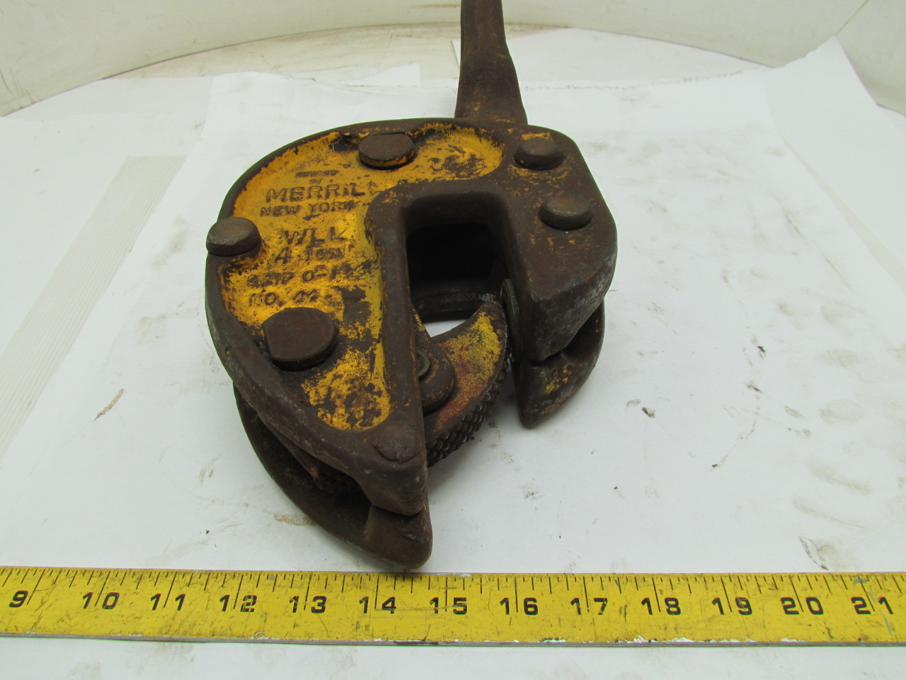 Merrill Bros No 44 4 Ton 8000LB Plate Lifting Clamp 011/2" Grip Capacity
